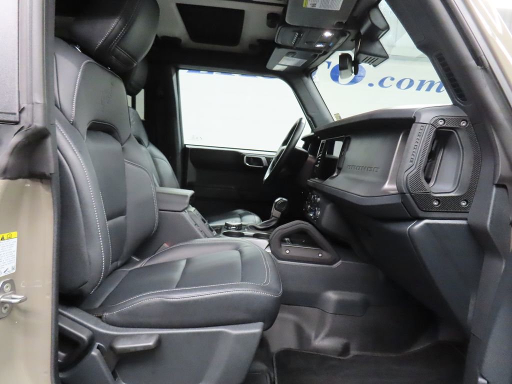 Used 2025 Ford Bronco Badlands AWD/4WD image 36
