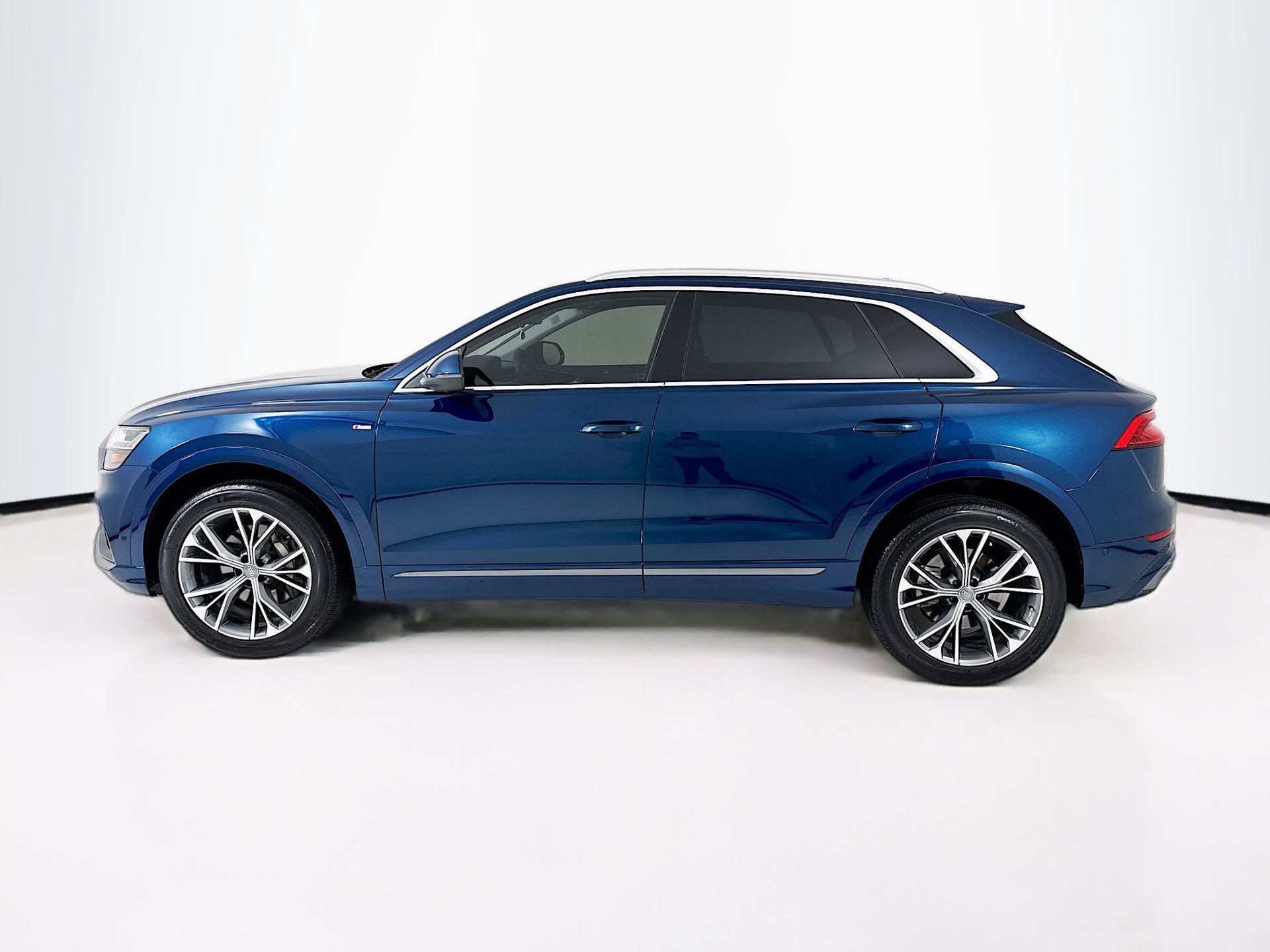 Used 2020 Audi Q8 Premium Plus w/ Premium Plus Package image 5