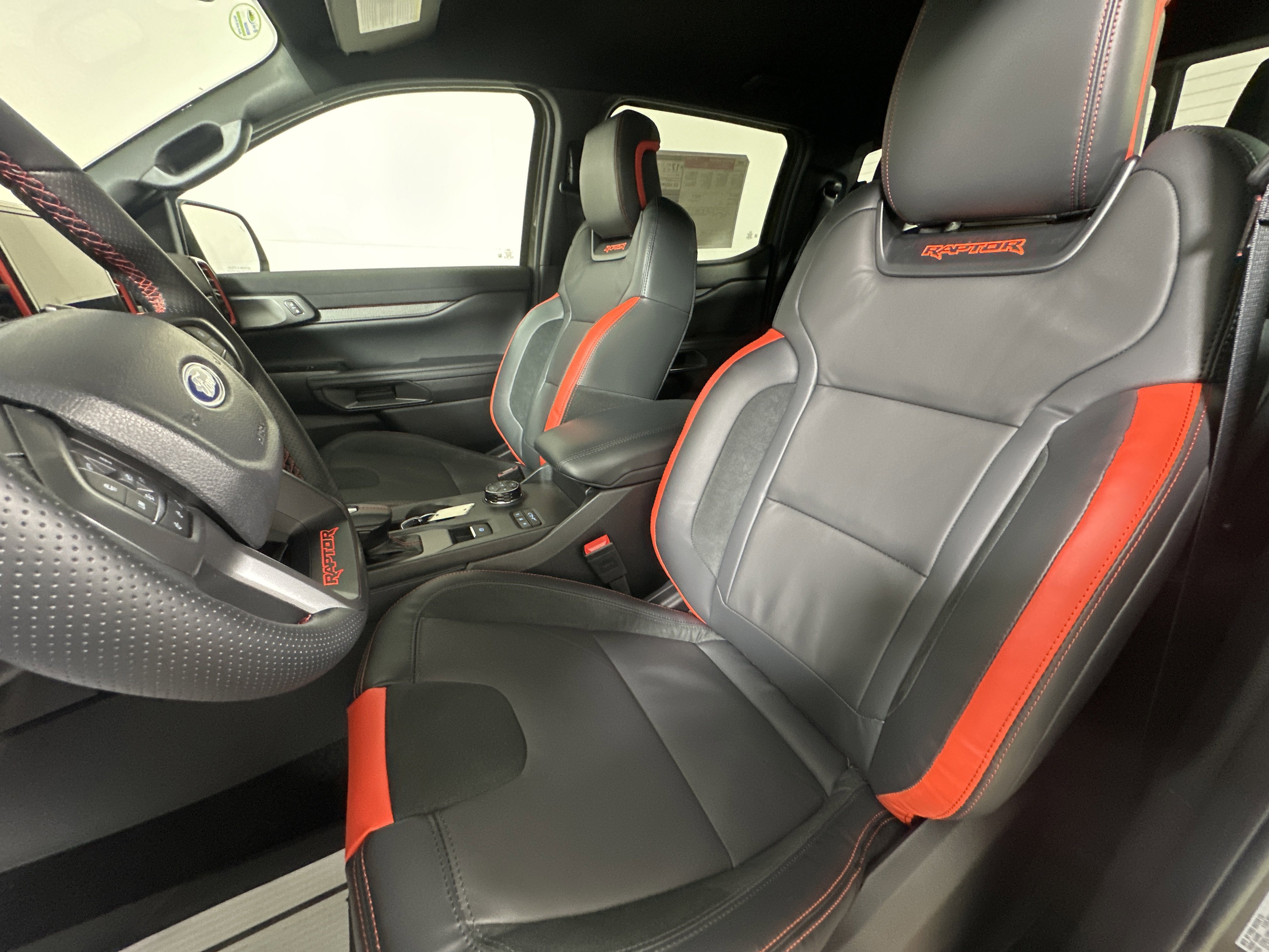 Used 2025 Ford Ranger Raptor image 9