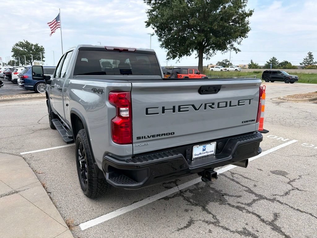 Used 2025 Chevrolet Silverado 2500 Custom w/ Custom Value Package AWD/4WD image 4