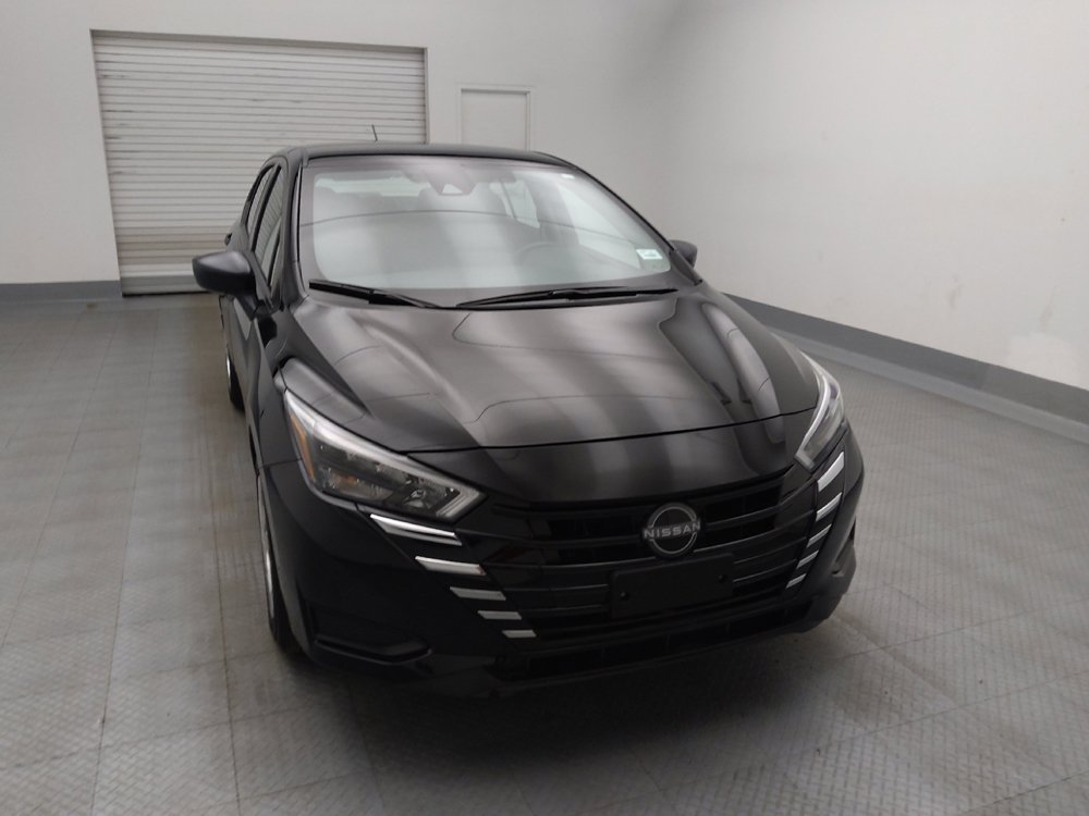 Used 2025 Nissan Versa S w/ Trunk Package FWD image 14