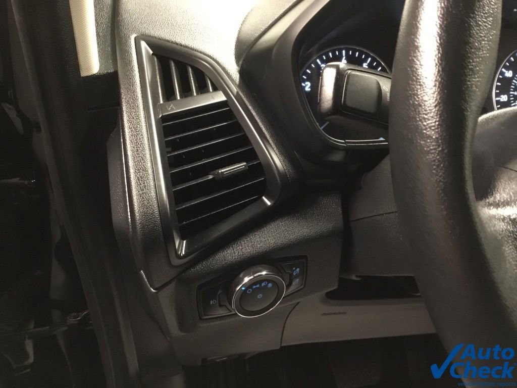 Used 2019 Ford EcoSport SE image 22