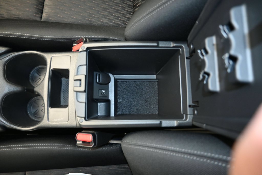 Used 2018 Nissan Rogue S FWD image 18