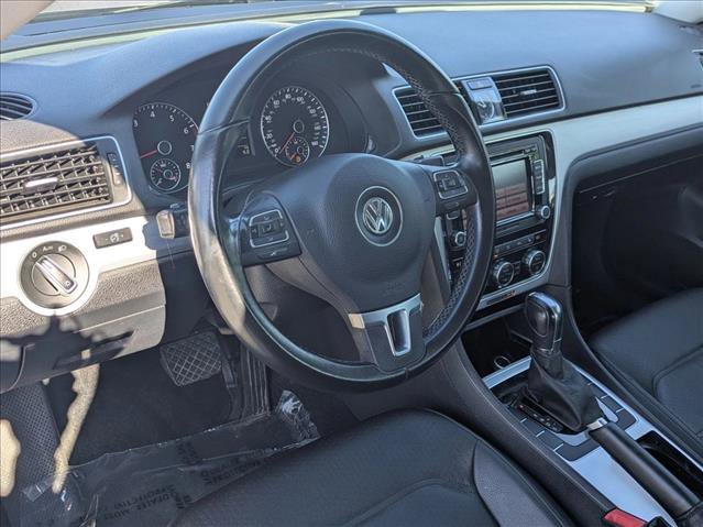 Used 2012 Volkswagen Passat 2.5 SE image 10