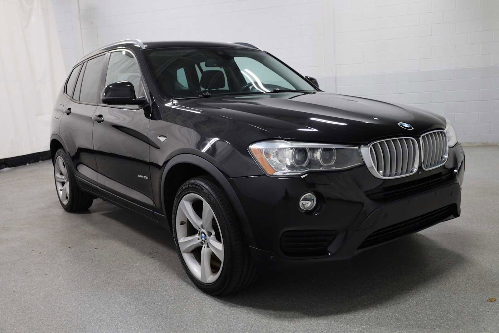Used 2017 BMW X3 xDrive28i image 13