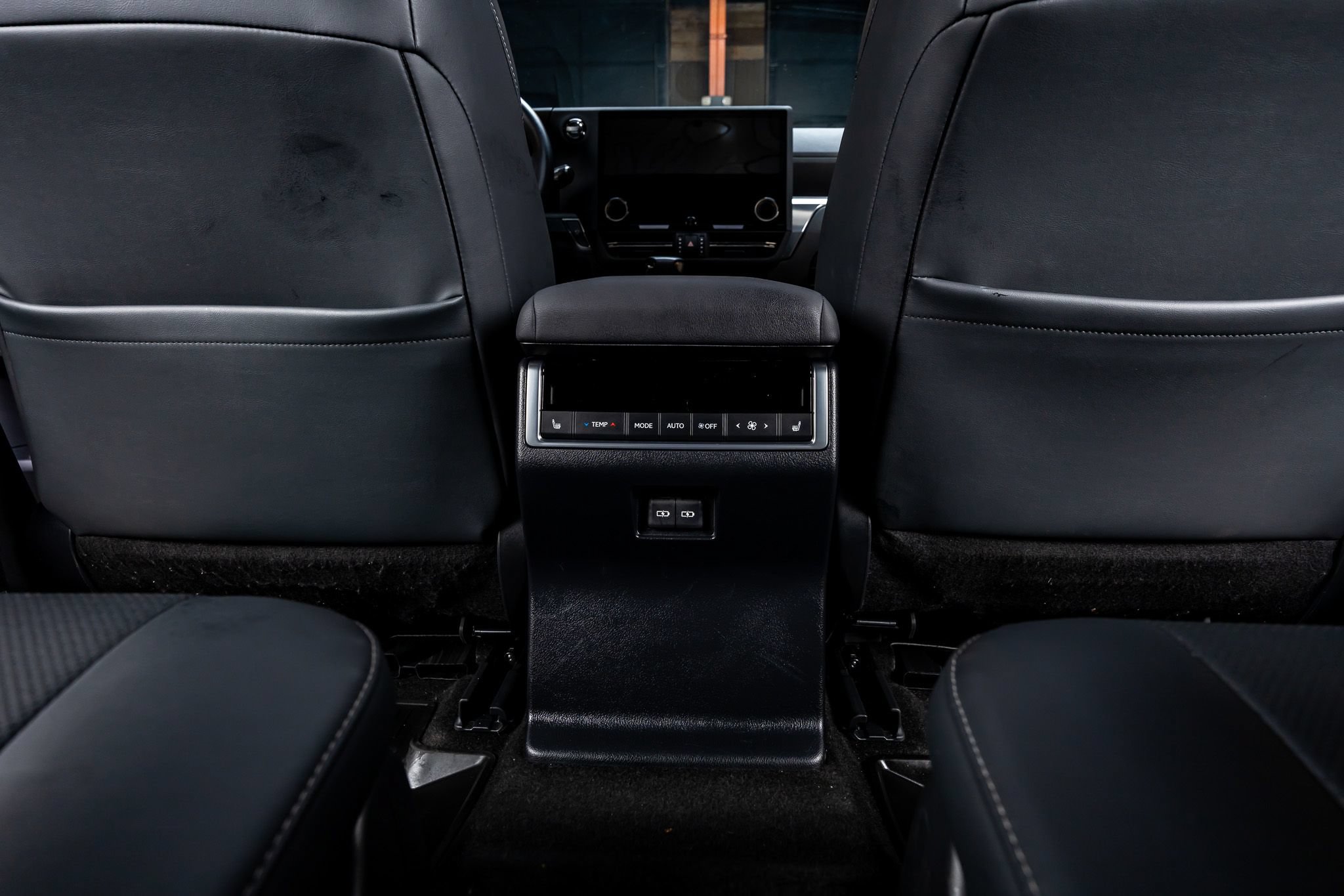 Used 2025 Lexus GX 550 w/ Cold Area Package AWD/4WD image 34