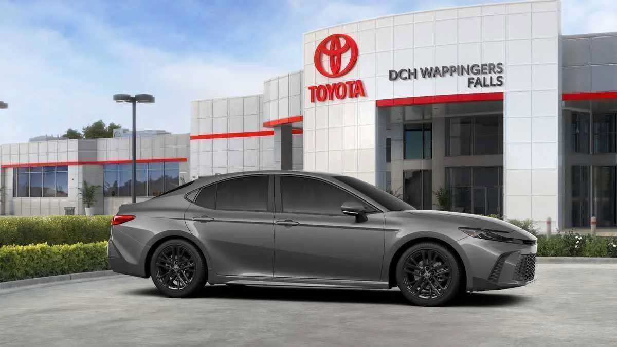 New 2026 Toyota Camry SE AWD/4WD image 15