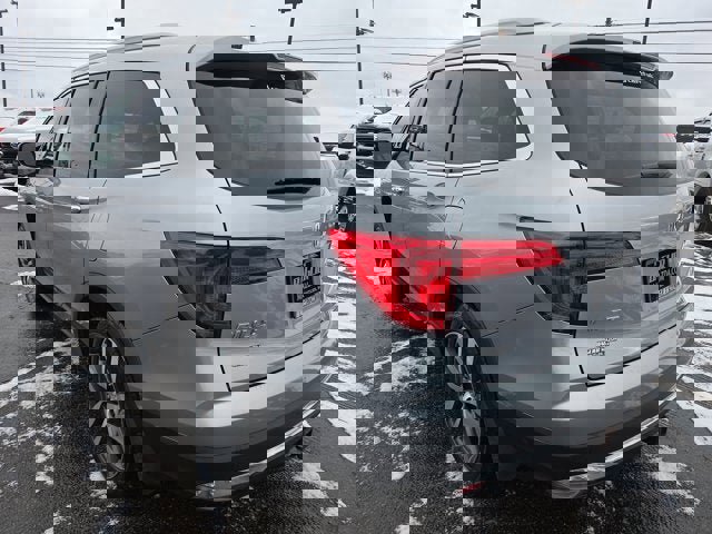 Used 2017 Honda Pilot Elite image 4