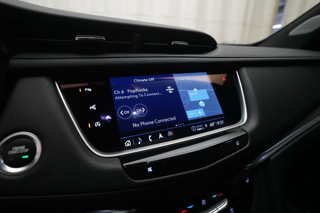 Used 2023 Cadillac XT5 Sportv w/ Technology Package image 6