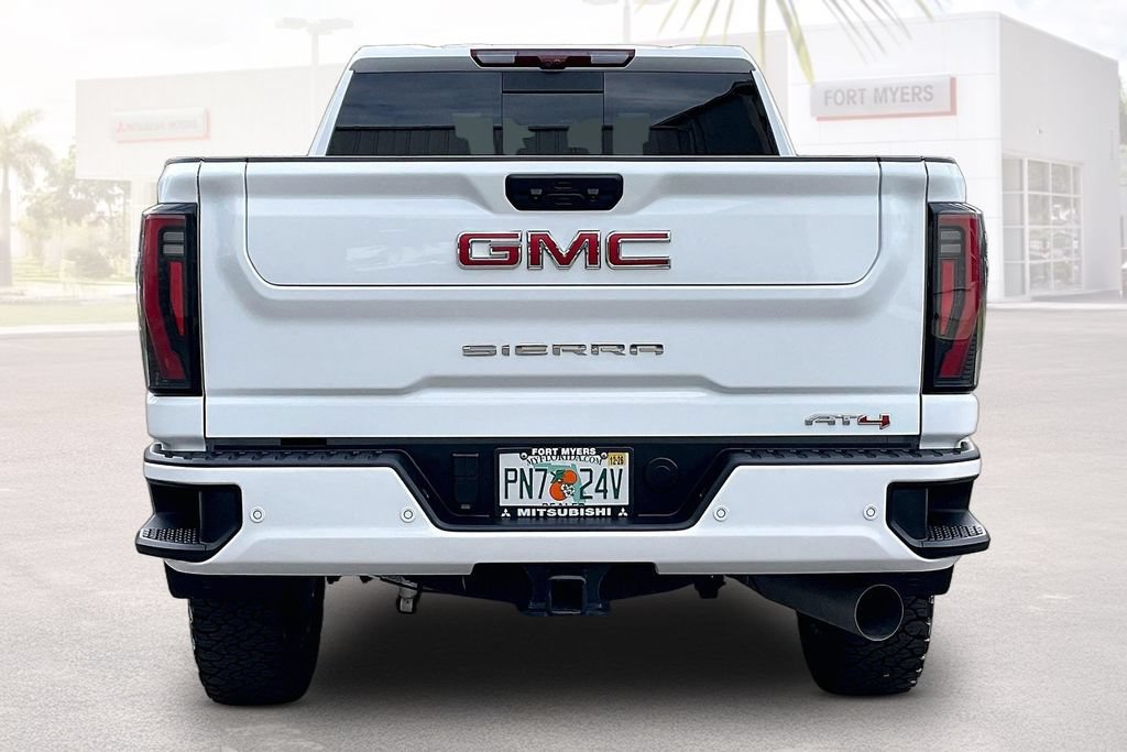 Used 2026 GMC Sierra 2500 AT4 w/ Technology Package AWD/4WD image 16