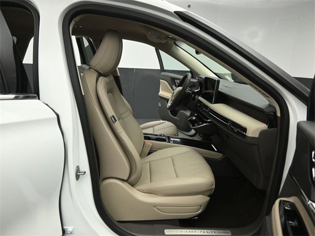 Certified 2023 Lincoln Corsair Reserve w/ Towing Package image 30