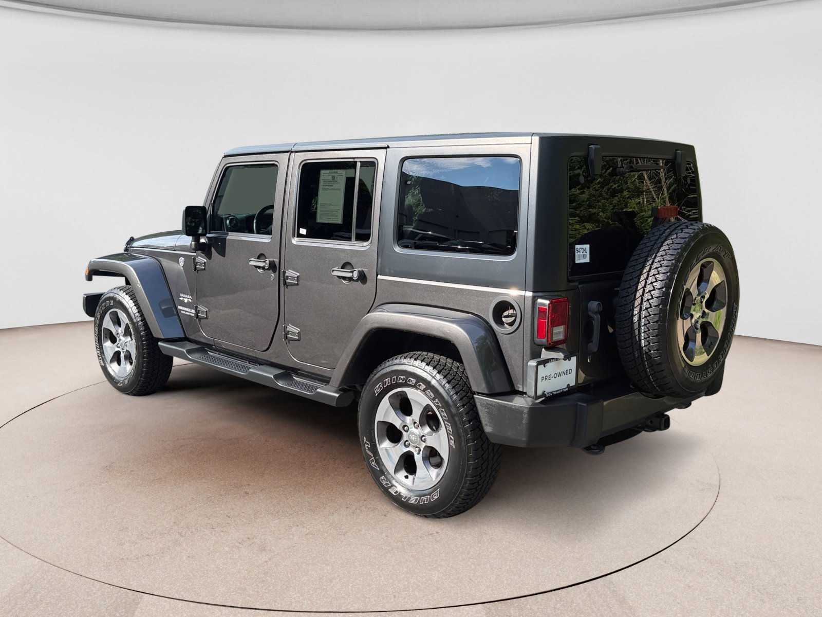 Used 2017 Jeep Wrangler Unlimited Sahara w/ Dual Top Group AWD/4WD image 3
