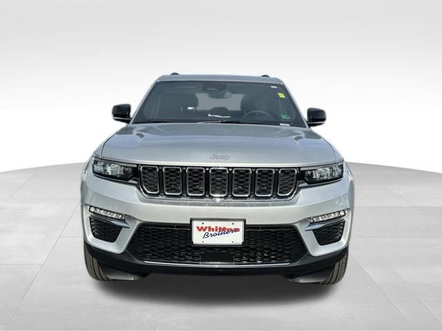 Used 2024 Jeep Grand Cherokee Limited image 11