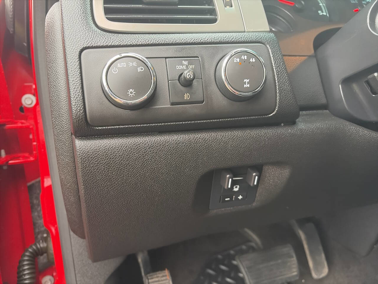 Used 2012 Chevrolet Silverado 2500 LTZ w/ LTZ Plus Package image 27