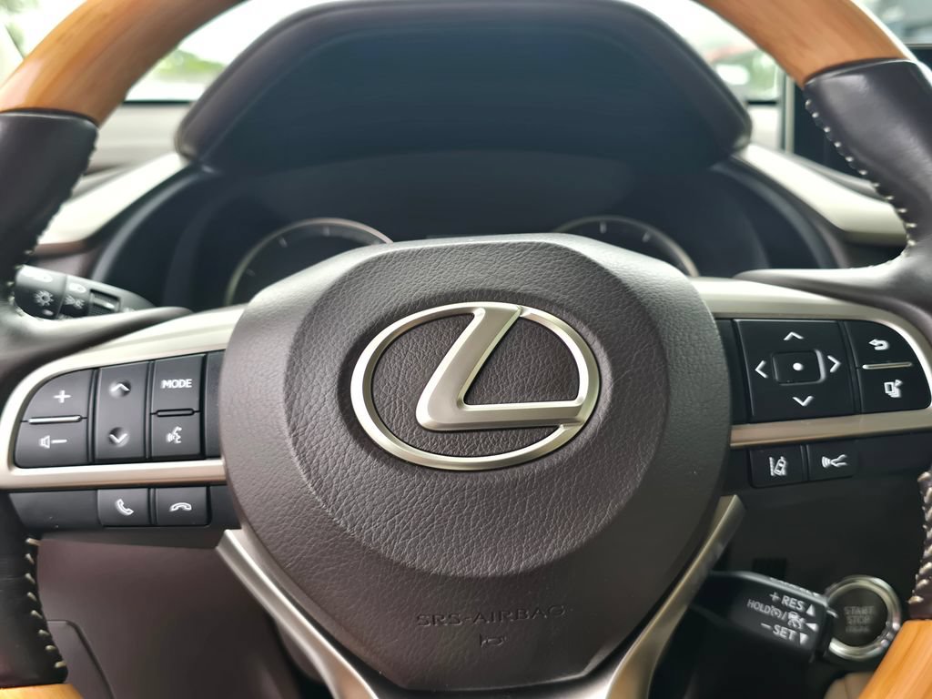 Used 2019 Lexus RX 350L AWD image 18