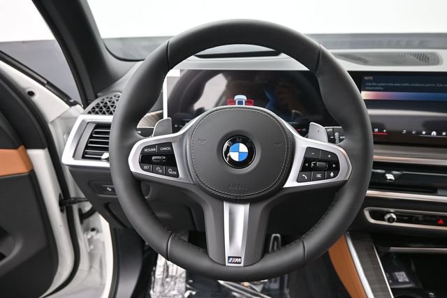 New 2026 BMW X5 xDrive40i w/ M Sport Package AWD/4WD image 13