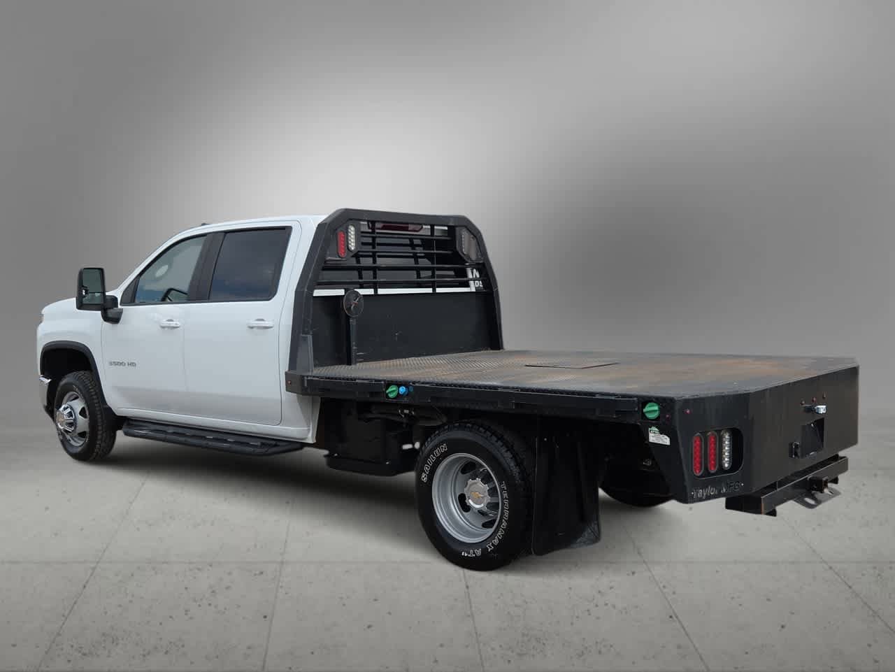 Used 2024 Chevrolet Silverado 3500 LT w/ Convenience Package image 6