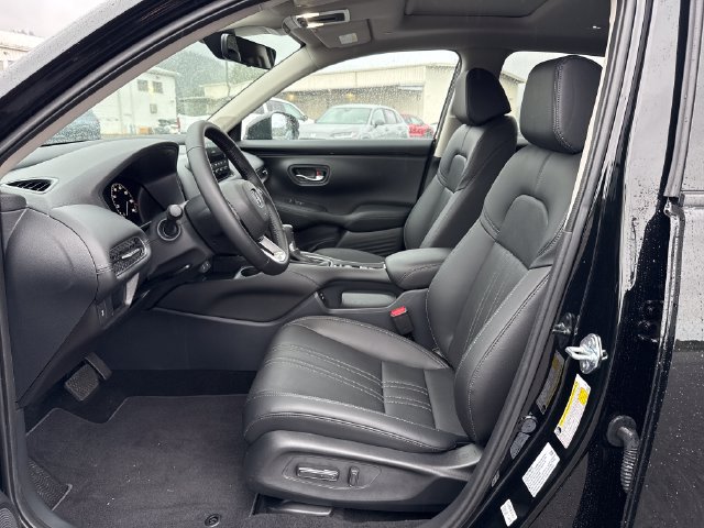 Used 2026 Honda HR-V EX-L image 17