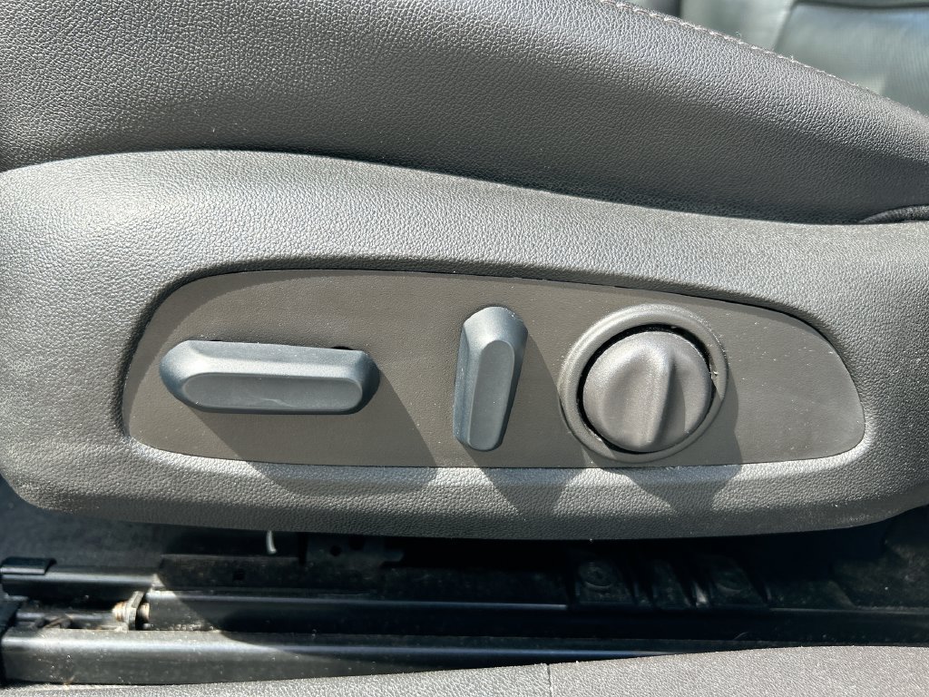 Used 2024 Chevrolet Malibu LT FWD image 12