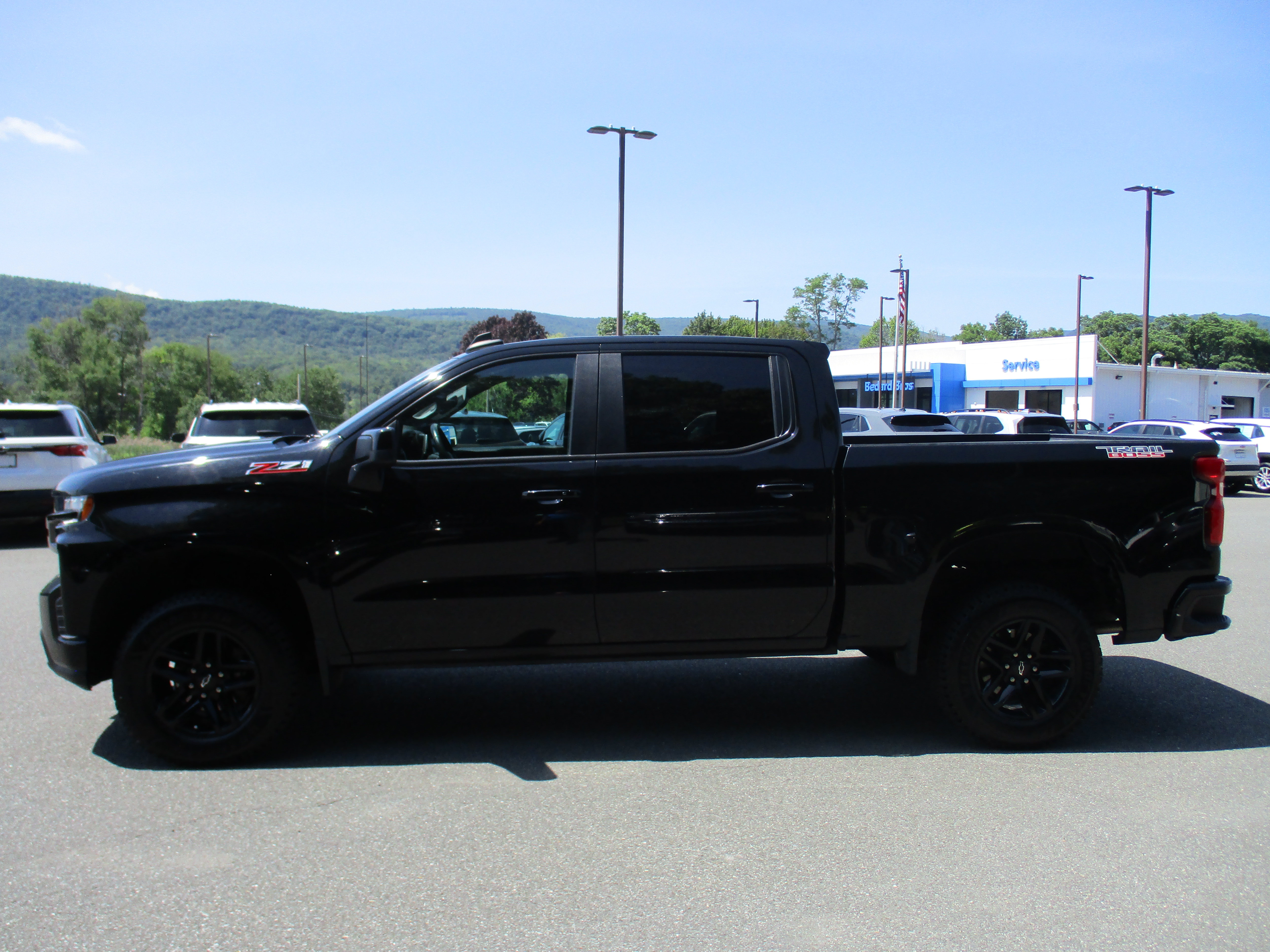 Used 2021 Chevrolet Silverado 1500 LT Trail Boss AWD/4WD image 8
