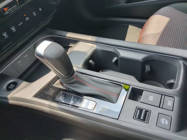 New 2026 Nissan Sentra SR w/ Floor Mat Package FWD image 21