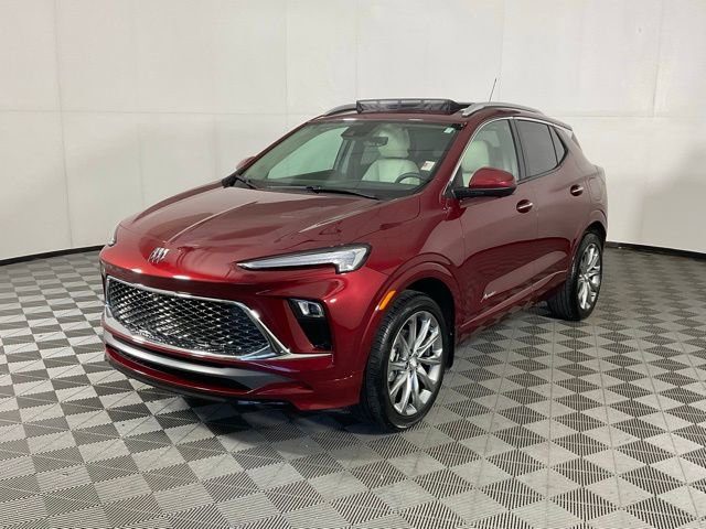 Used 2024 Buick Encore GX Avenir w/ Avenir Technology Package AWD/4WD image 1