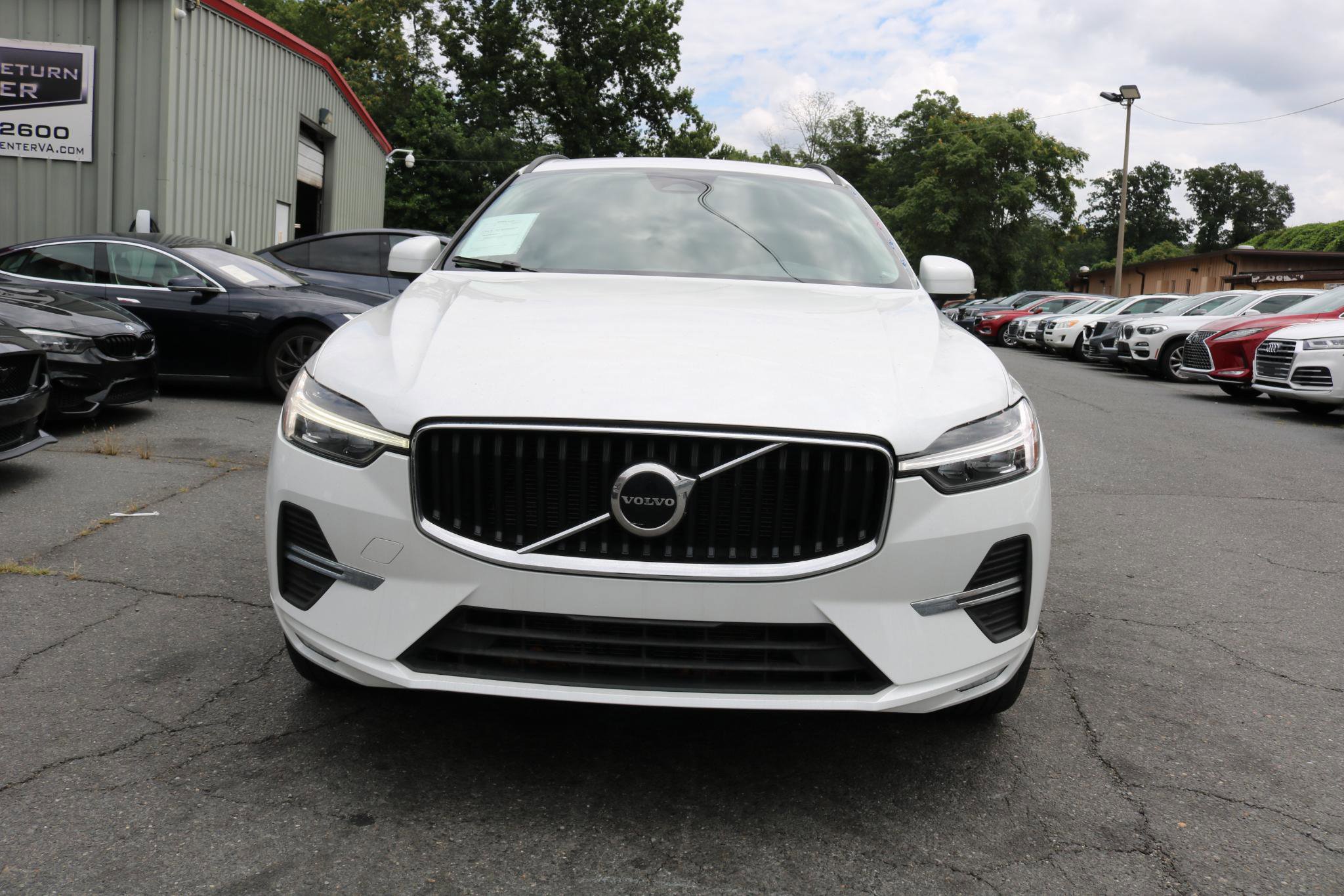 Used 2022 Volvo XC60 B5 Momentum AWD/4WD image 5
