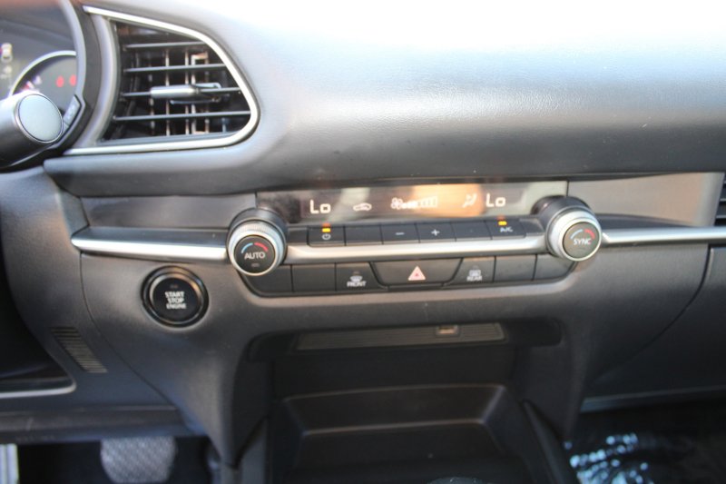 Used 2021 MAZDA CX-30 FWD 2.5 S w/ Select Package image 12