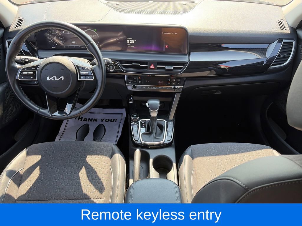 Used 2024 Kia Seltos S AWD/4WD image 11