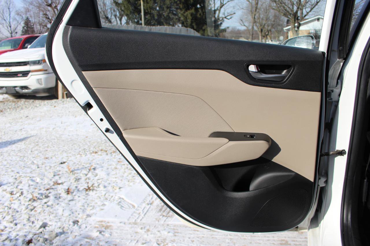 Used 2019 Hyundai Accent SE image 28