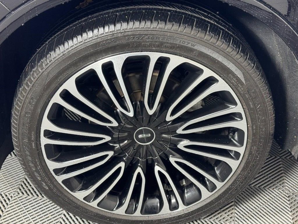 Used 2022 Lincoln Aviator Black Label w/ Dynamic Handling Package image 10