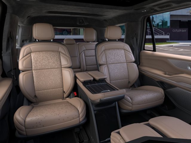 New 2026 Lincoln Navigator Black Label AWD/4WD image 11