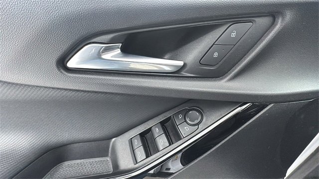 Used 2025 Chevrolet Equinox LT image 19