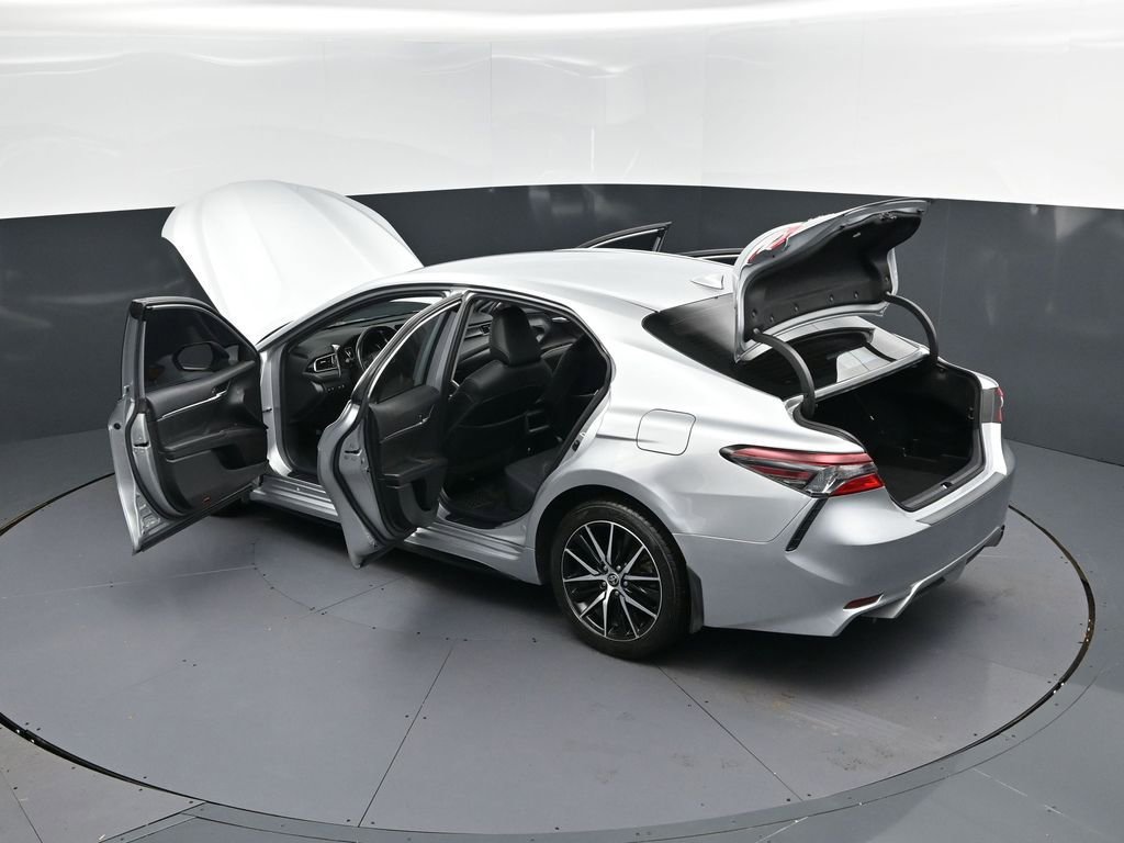 Used 2024 Toyota Camry SE image 48