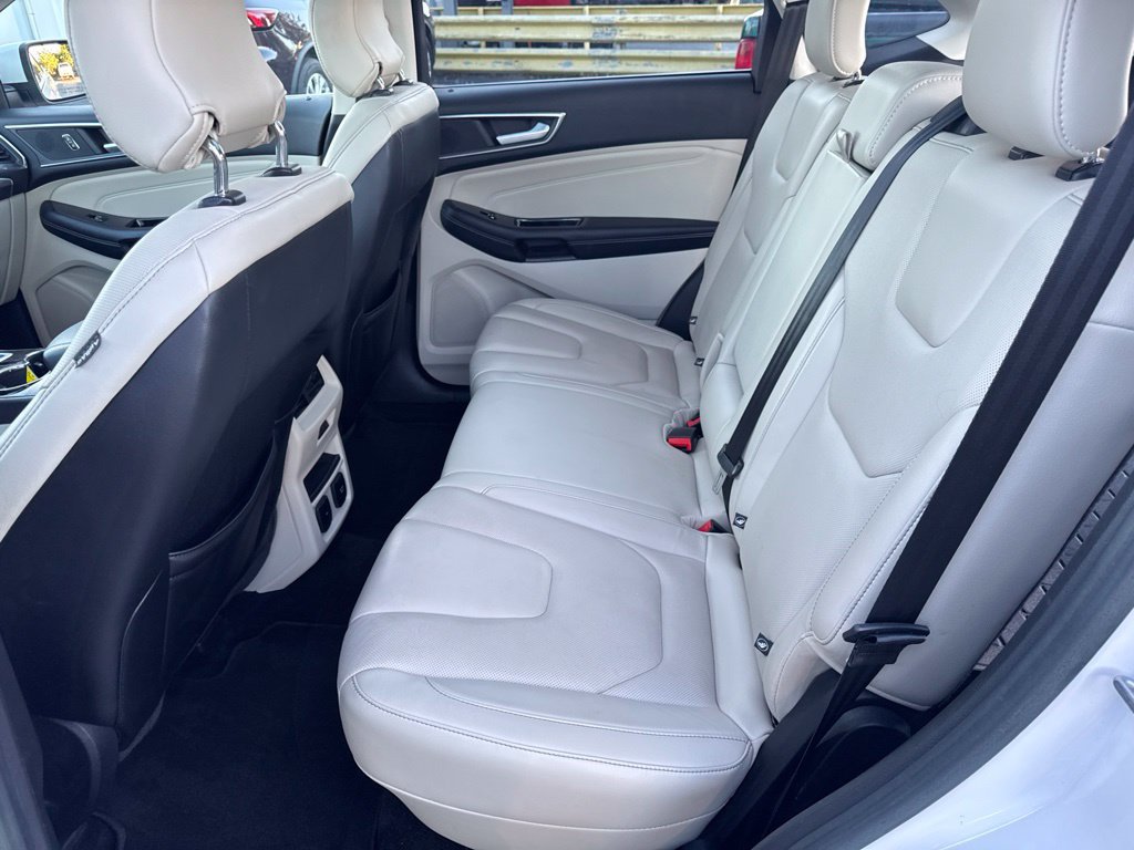 Certified 2017 Ford Edge Titanium w/ Equipment Group 301A FWD image 31