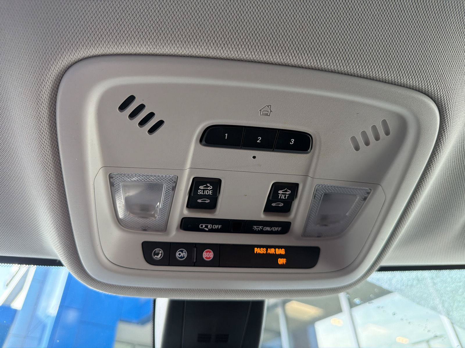 Used 2019 Chevrolet Traverse Premier w/ Redline Edition FWD image 27