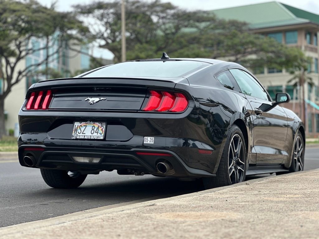 Used 2023 Ford Mustang Premium image 5