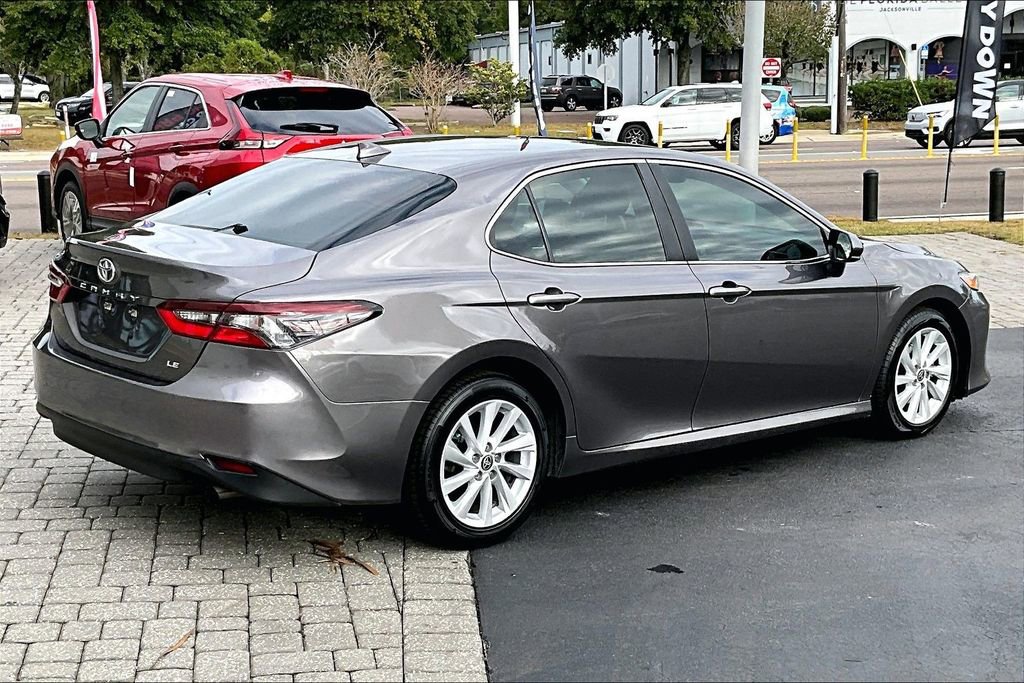 Used 2024 Toyota Camry LE image 6