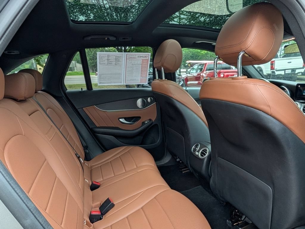 Used 2020 Mercedes-Benz GLC 300 4MATIC image 20