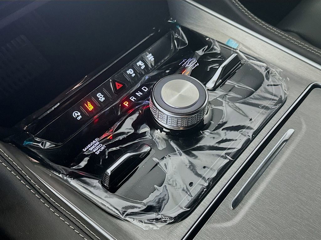 New 2026 Jeep Grand Wagoneer Limited AWD/4WD image 12