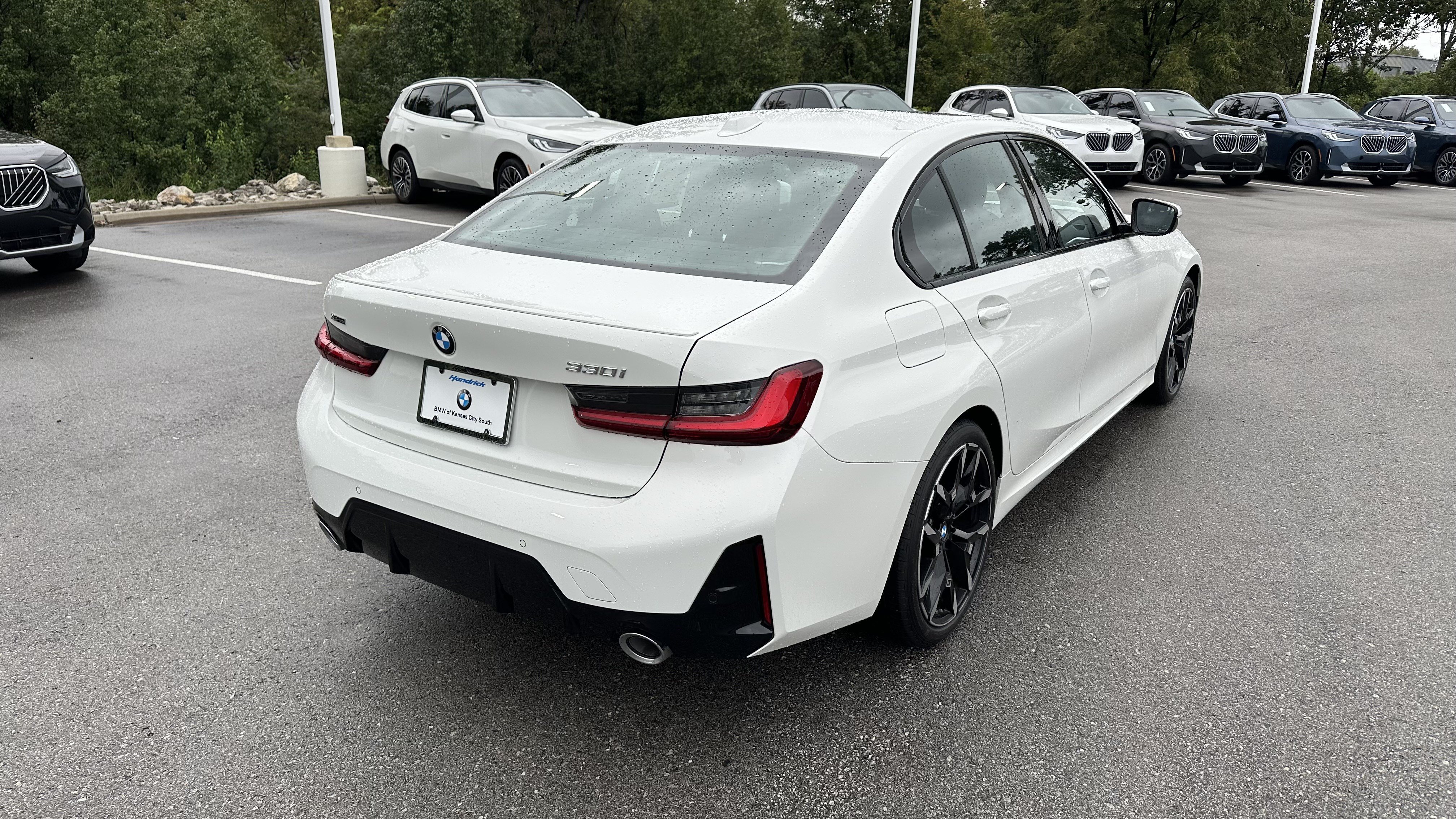 Certified 2026 BMW 330i xDrive Sedan w/ M Sport Package AWD/4WD image 10