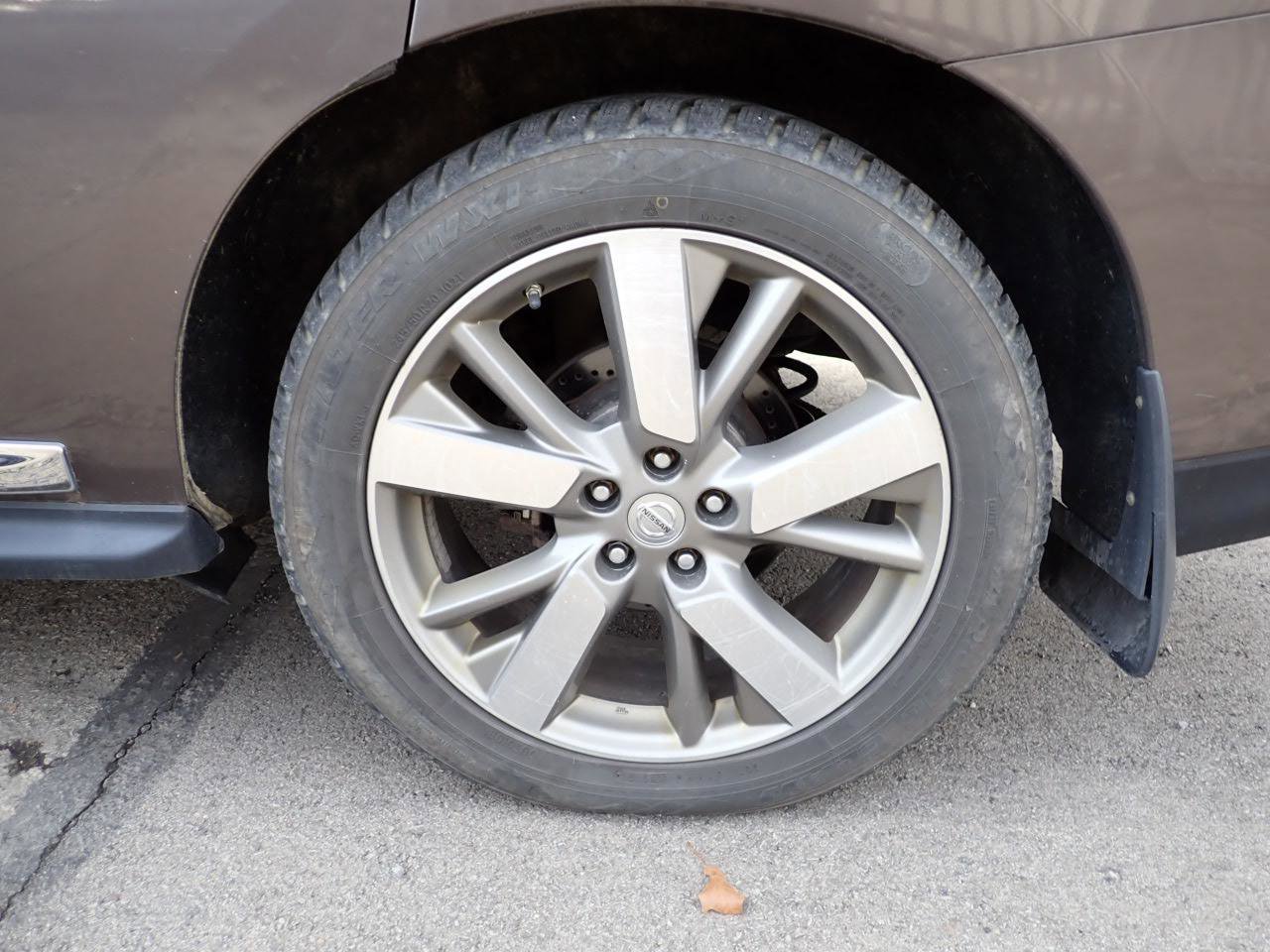 Used 2015 Nissan Pathfinder Platinum w/ Family Entertainment Package image 17