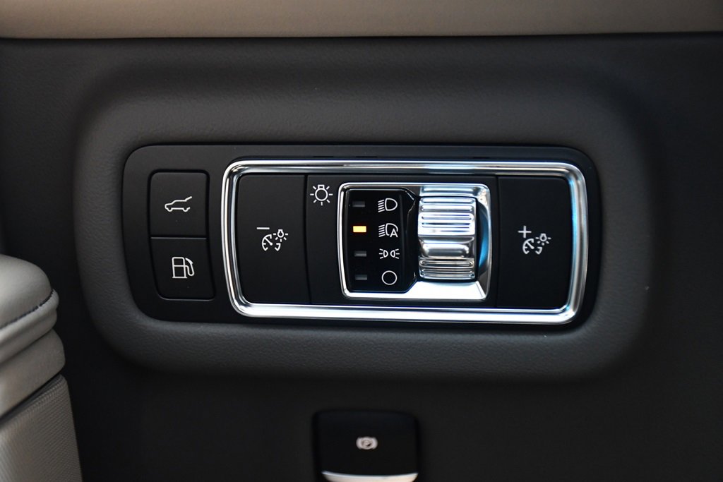 New 2025 Lincoln Nautilus Reserve w/ Jet Appearance Package image 30