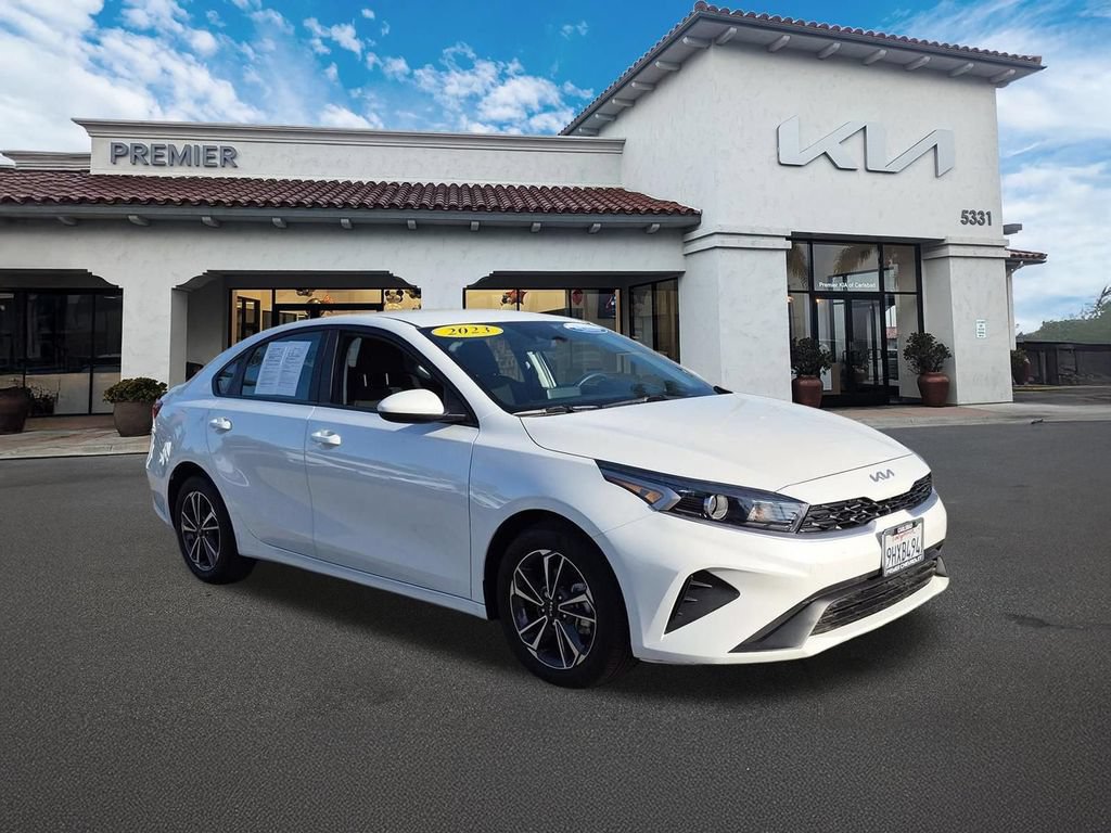 Certified 2023 Kia Forte LXS FWD image 2