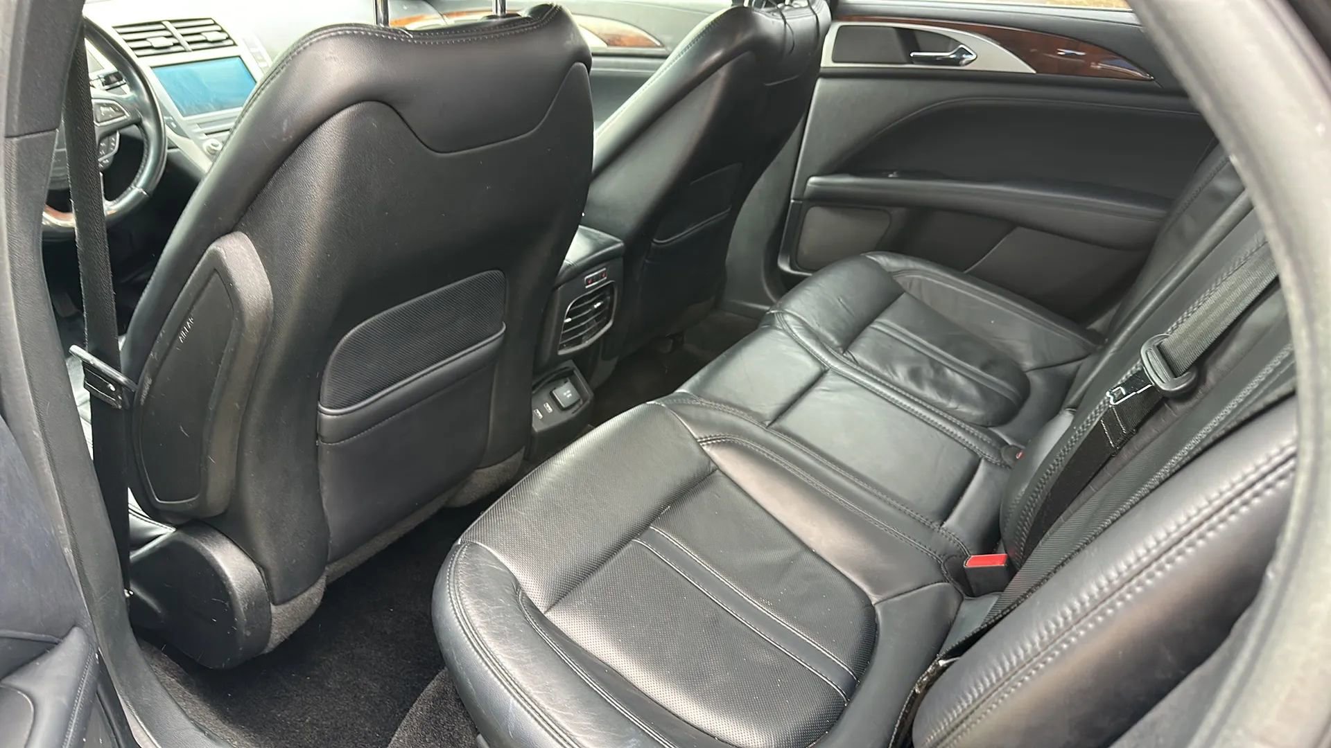 Used 2017 Lincoln MKZ Reserve w/ Climate Package image 17