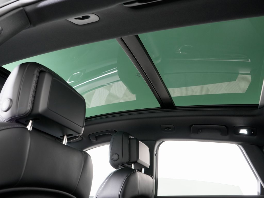 New 2026 Porsche Macan Turbo image 19