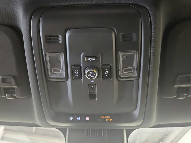 Used 2025 Chevrolet Tahoe Premier RWD image 54