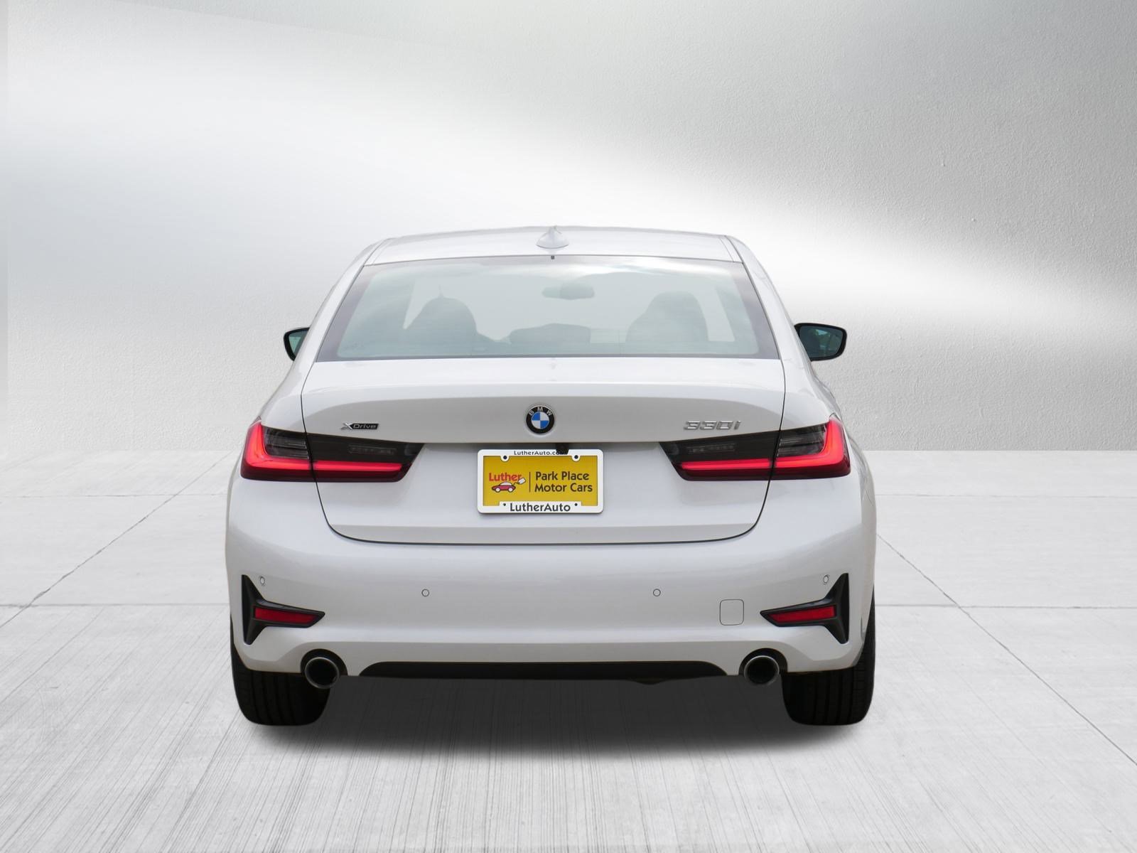 Used 2022 BMW 330i xDrive Sedan w/ Driving Assistance Package image 6