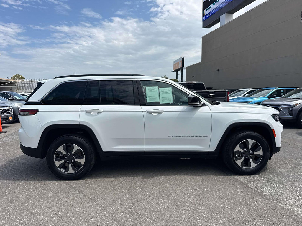 Used 2024 Jeep Grand Cherokee Limited 4xe AWD/4WD image 2