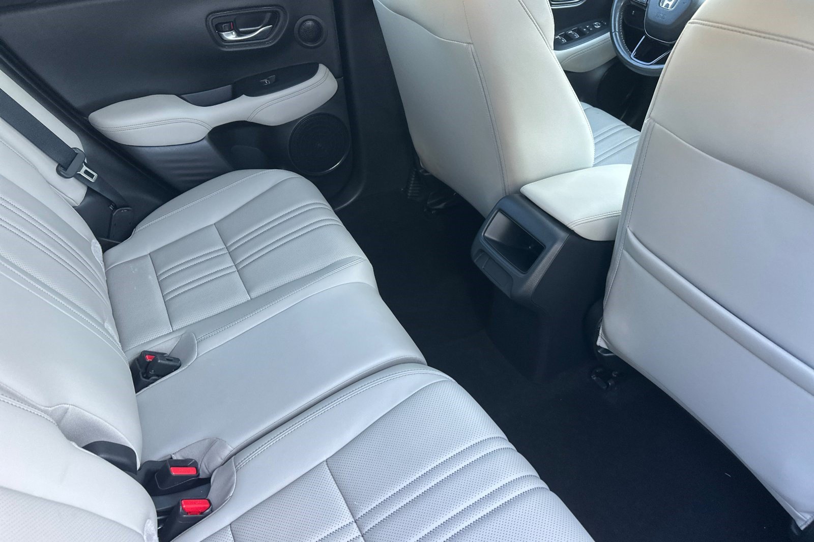 Certified 2024 Honda HR-V EX-L image 33